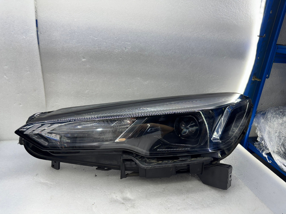 Фара правая LED для BAIC Zhida X3 оригинал