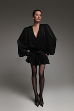 Платье с воланом