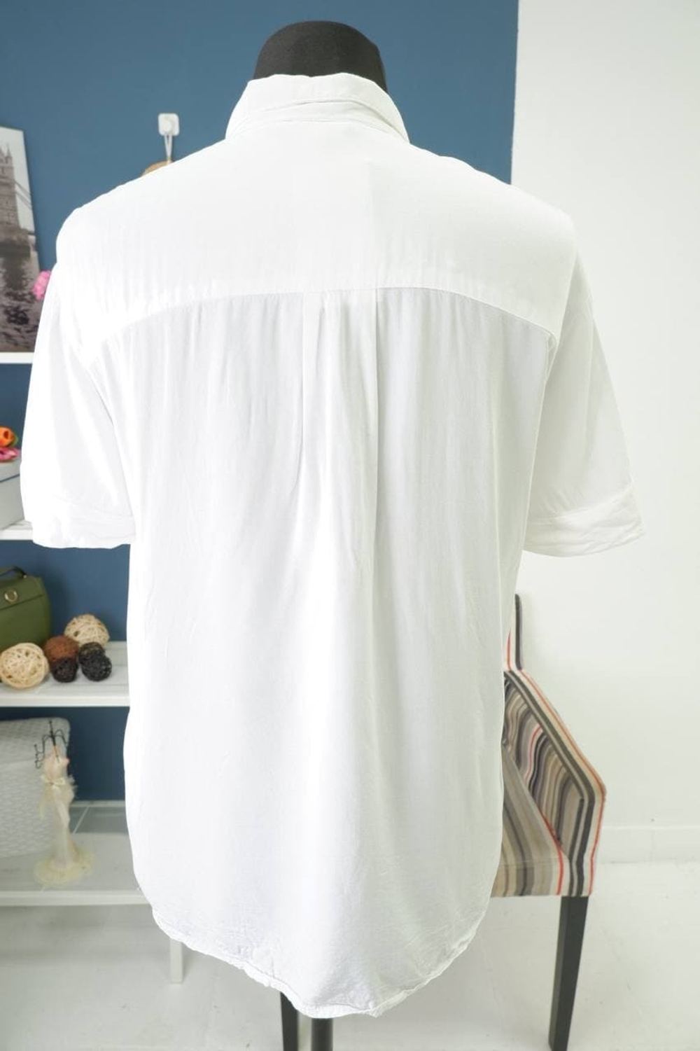 Рубашка Ostin с крупными пуговицами 44 размер