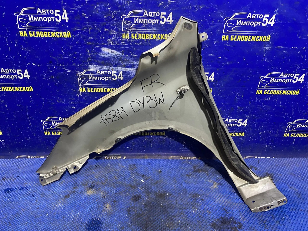 Крыло переднее правое MAZDA DEMIO 2005-2007