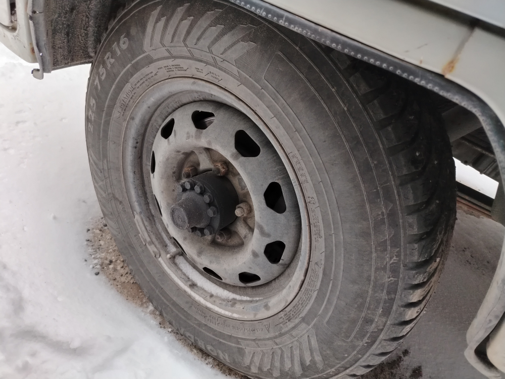 UAZ 2206* Микроавтобус 220695-122-04 (Микроавтобус, 8+1 мест, без ABS, Бензиновый, 2,7 л, 112 л.с.)