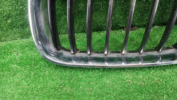 Решетка радиатора левая BMW 3er F34 (2013-2019)