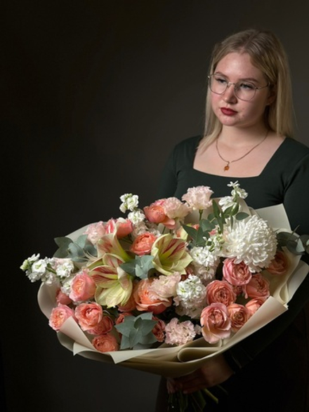 Авторский букет «Элегантная палитра»