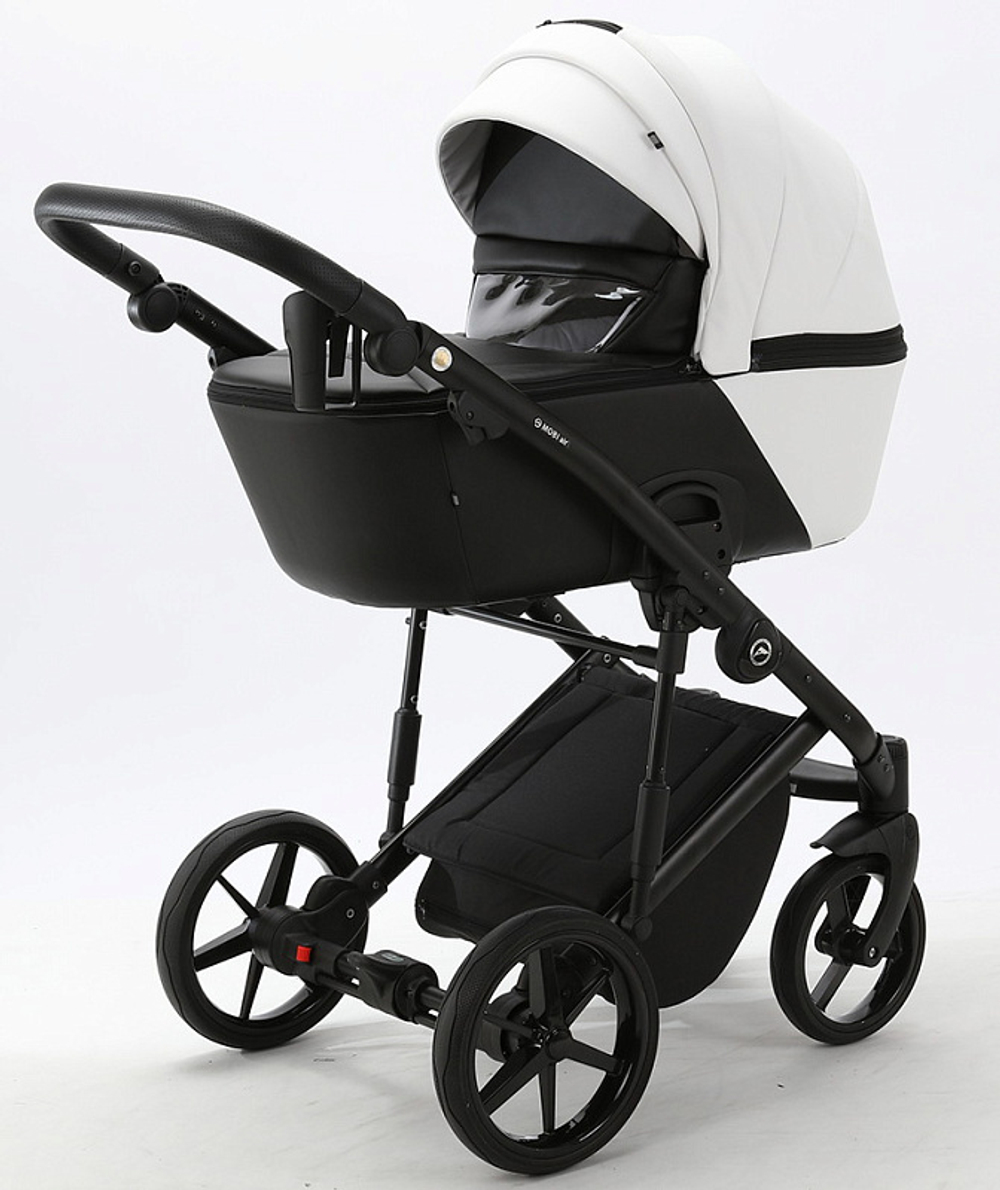 Детская коляска Adamex Mobi Deluxe 2 в 1 M-SD01 (БЕЛАЯ+ЧЕРНАЯ КОЖА)