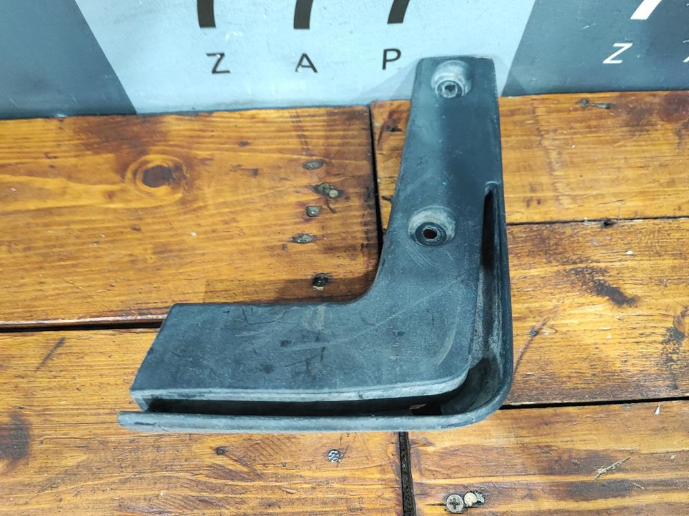 Брызговик задний левый Kia Ceed 3 (CD) 18-22 Б/У Оригинал 86841j7300