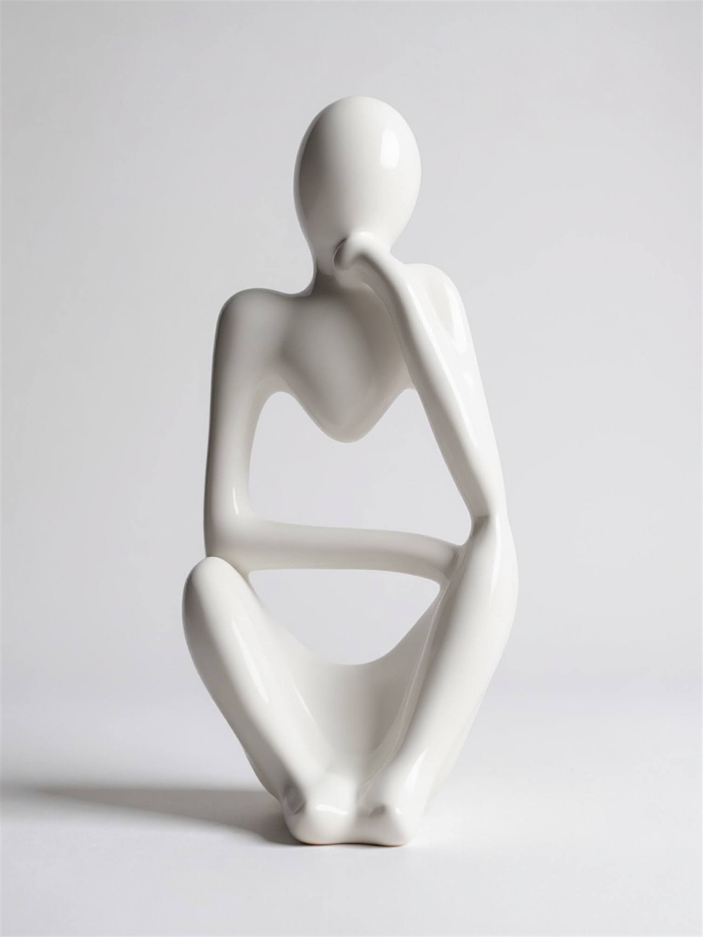 1 фигурка из Pinterest мыслительница