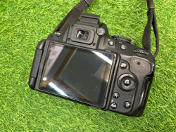 Nikon D5100 kit 18-55mm 87.700 кадров