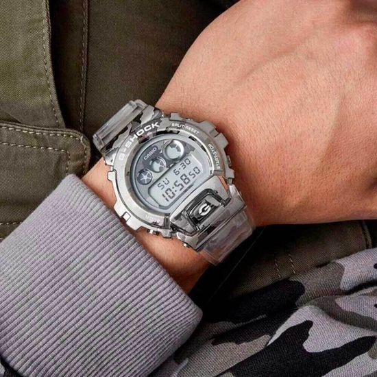 Наручные часы Casio G-Shock GM-6900SCM-1DR