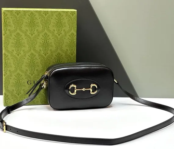 Маленькая сумка на плечо Gucci Horsebit 1955 черный