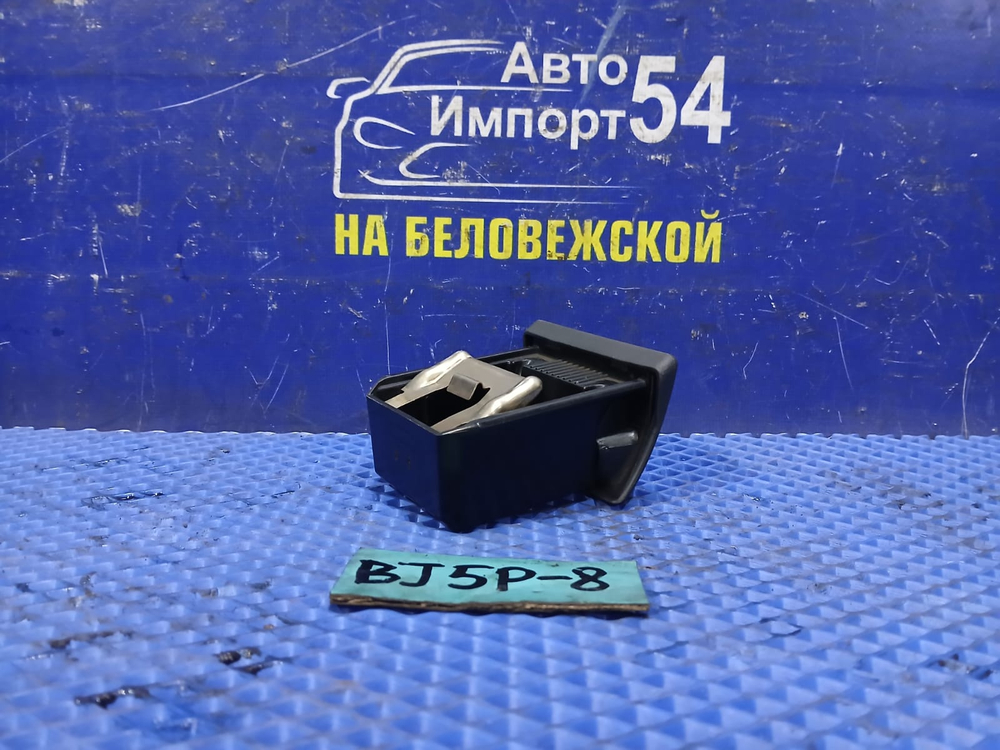 Пепельница MAZDA FAMILIA 2003