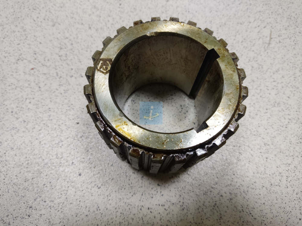 Втулка 238-1701113