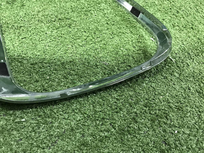 Накладка фонаря правая Mini Countryman F60 (16-23)