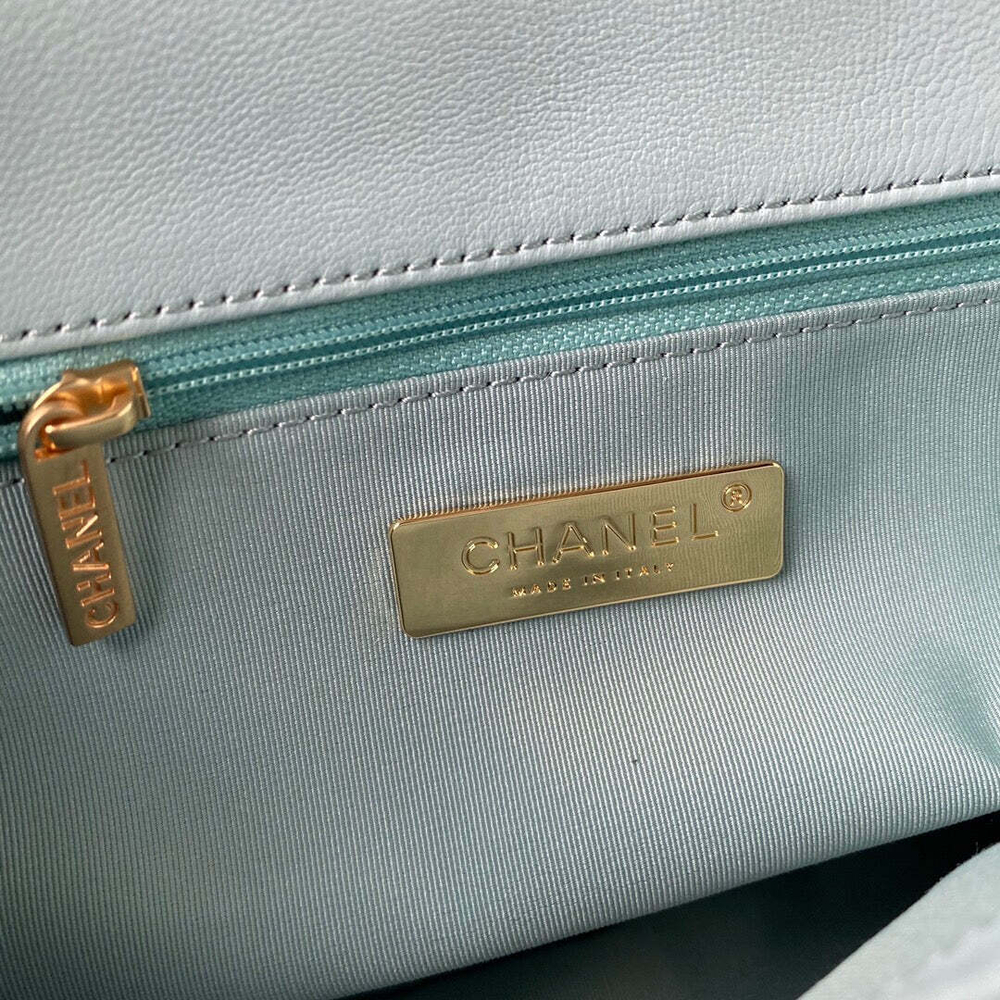 Chanel 19 26 cm