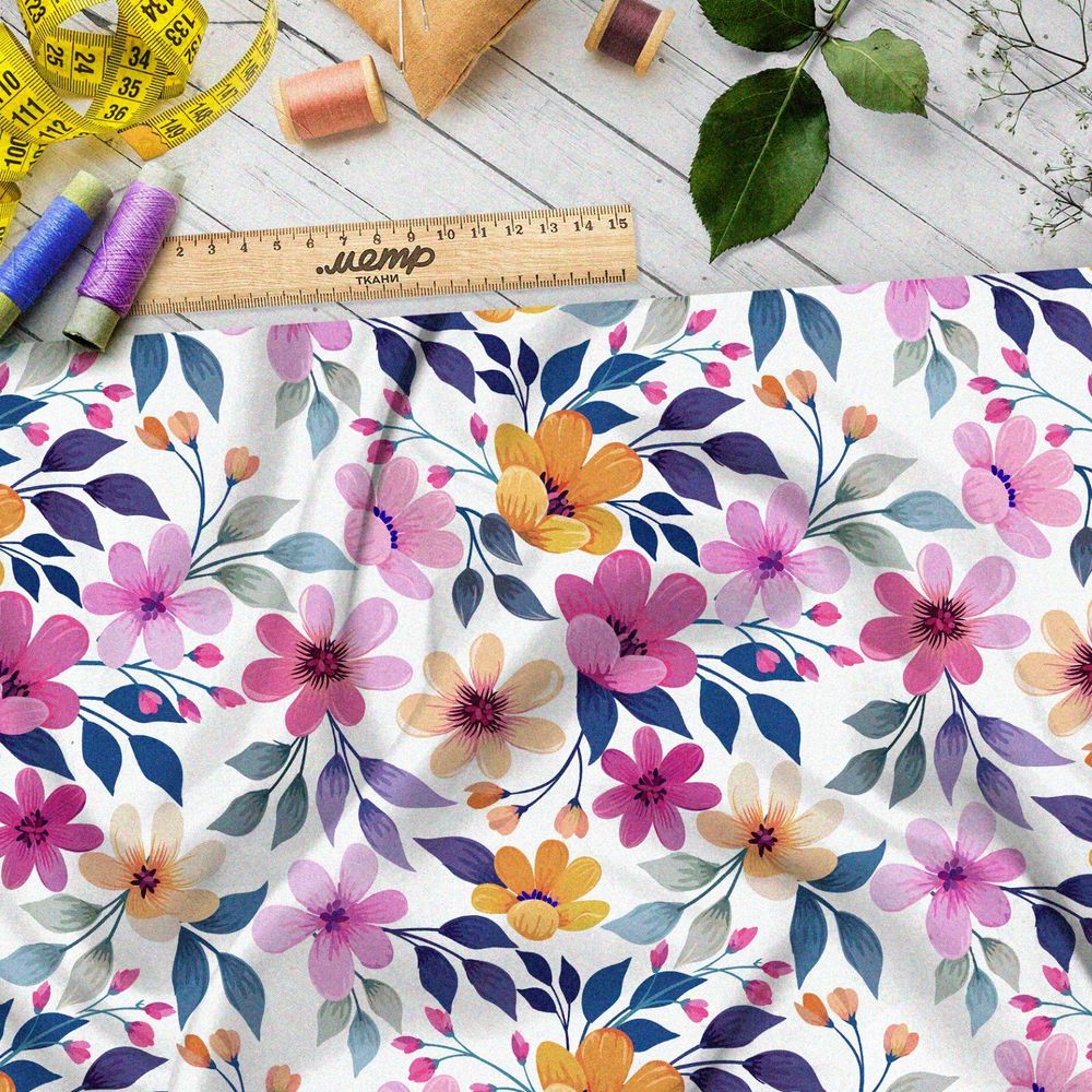 Ткань таффета яркие жёлтые и розовые ромашки на белом фоне