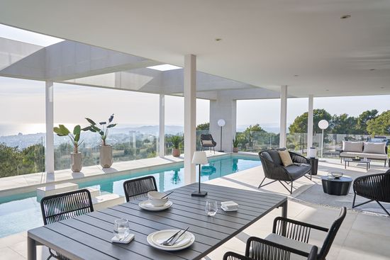 Веревочное кресло Abeli черного цвета La Forma Испания 