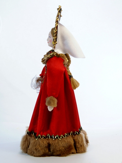 Кукла коллекционная в русском праздничном костюме