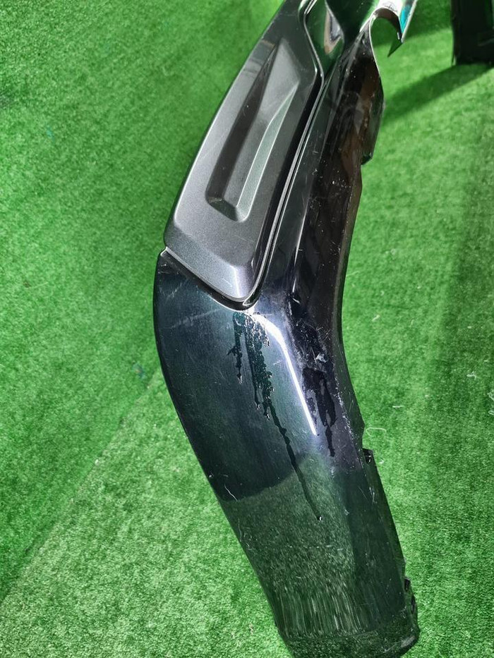 Юбка заднего бампера Land Cruiser 200 (2015-2021)