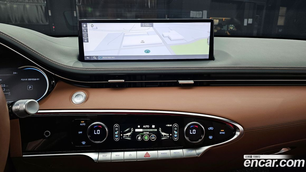 Genesis GV70 2.5T Бензин AWD (07.2021)