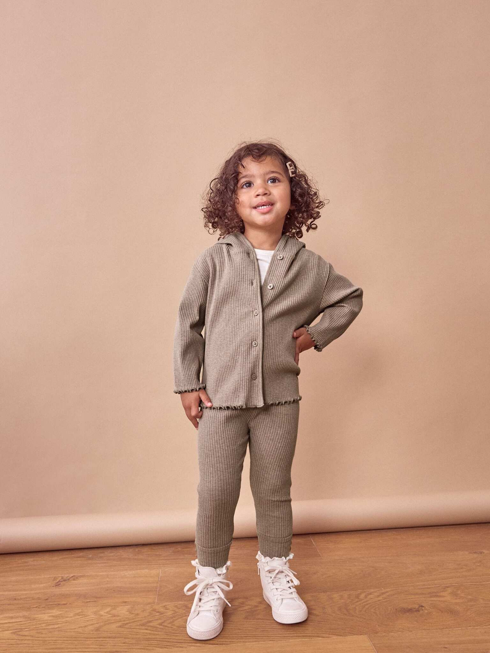 Кардиган с капюшоном и легинсы в комплекте для девочки Next 386-082, Хаки