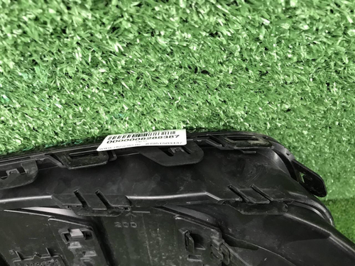 Решетка переднего бампера RH Geely Tugella (22-24)