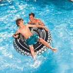 Круг для плавания 119 см с ручками High Velocity Tire Bestway (36102)