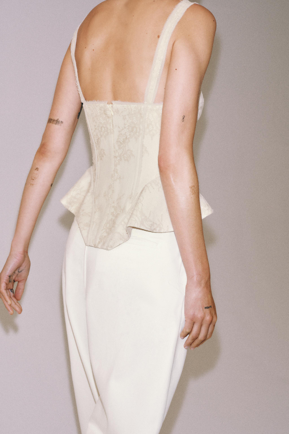 ZARA ТОП-КОРСЕТ С КРУЖЕВОМ — ZW COLLECTION, ЭКРЮ
