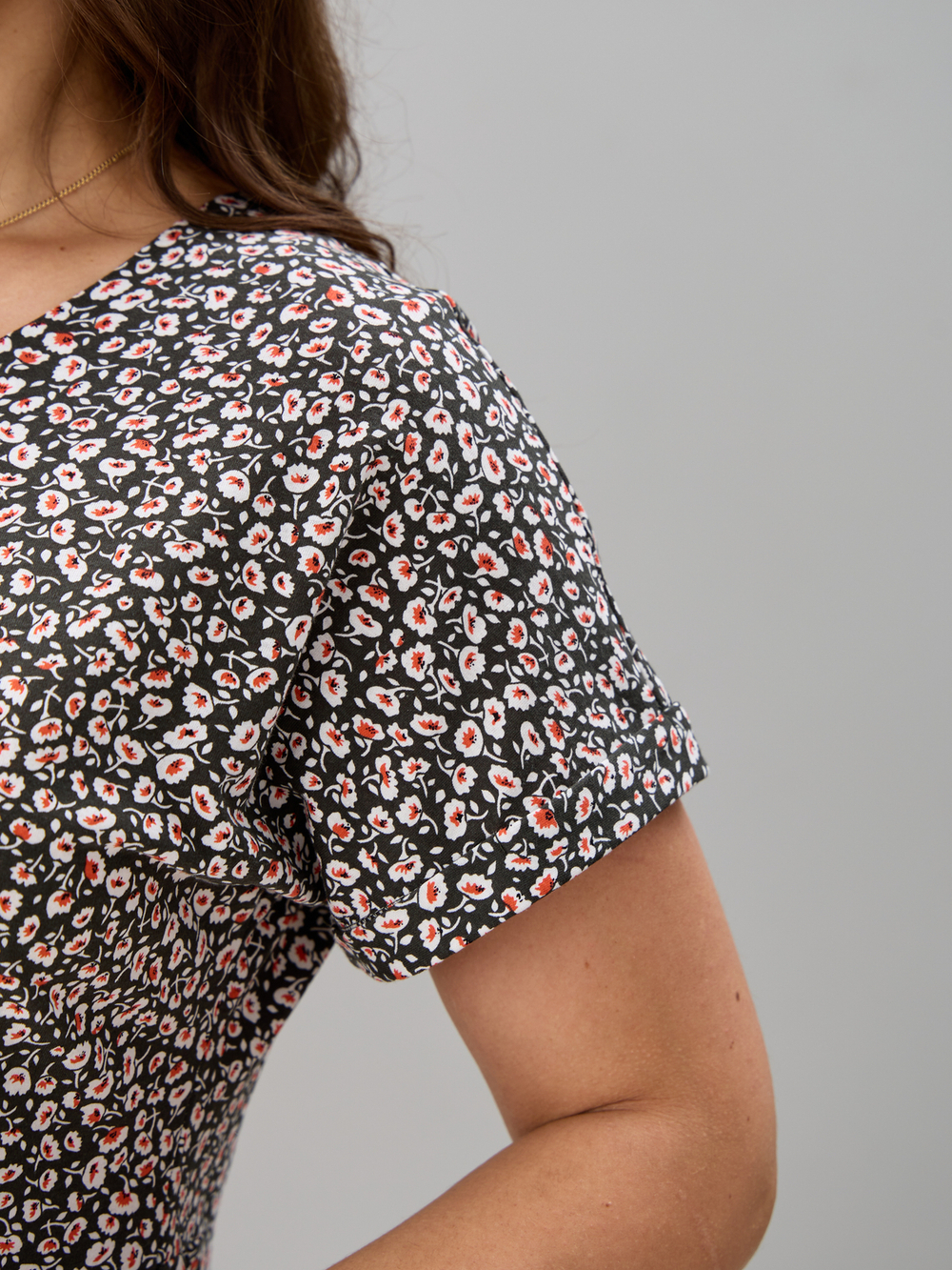 Платье П-032/хаки-белыемаргаритки