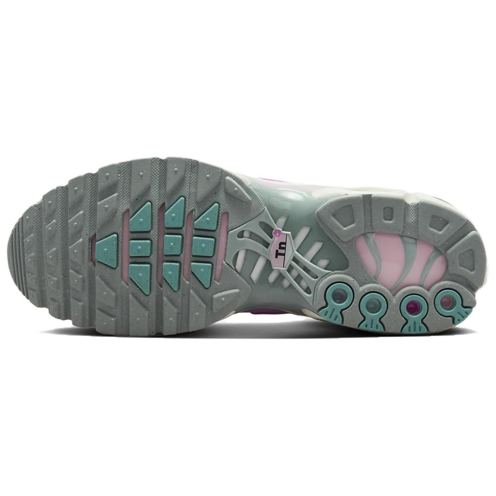 Кроссовки Nike Air Max Plus (Женская размерная сетка)