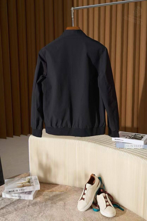 Ветровка Kiton