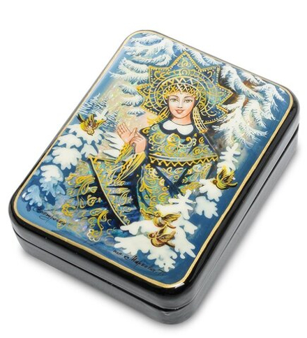 Народные промыслы ШК-55/ 72 Шкатулка «Снегурочка» авт. Маркова Т.