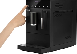 Кофемашина Vitek Metropolis VT-8701 1350Вт черный