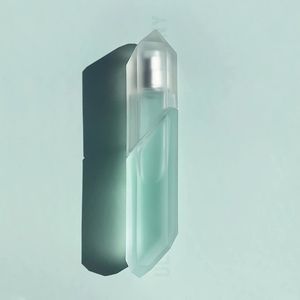 KKW Fragrance Crystal Pear and Peony