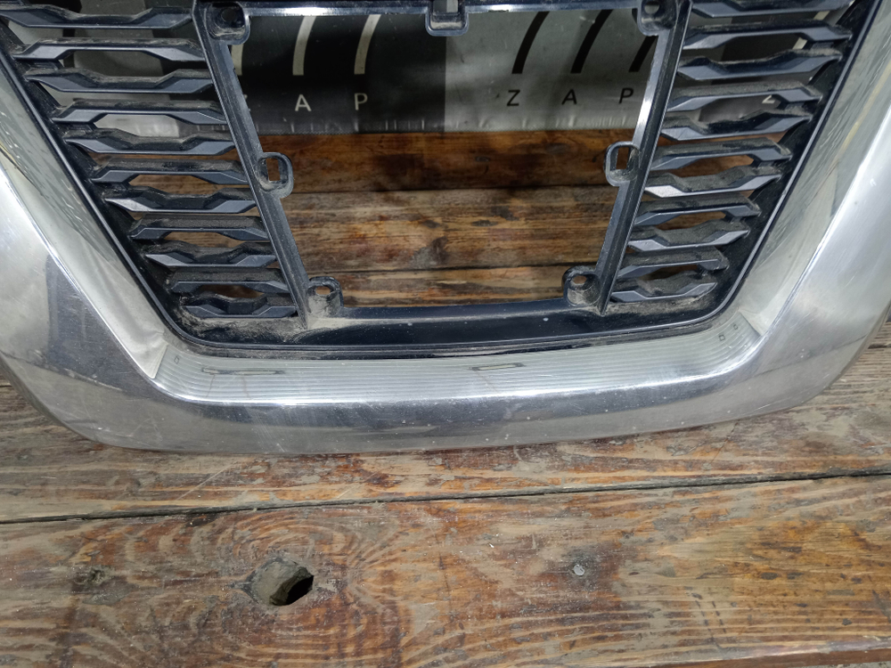 Решетка радиатора Nissan X-Trail 3 (T32) 17-23 Б/У Оригинал 623106FR6C