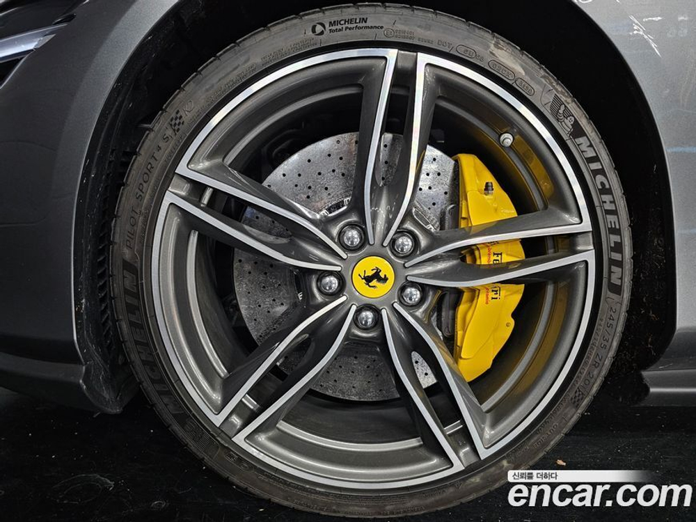 Ferrari Roma 3.9 (03.2021)