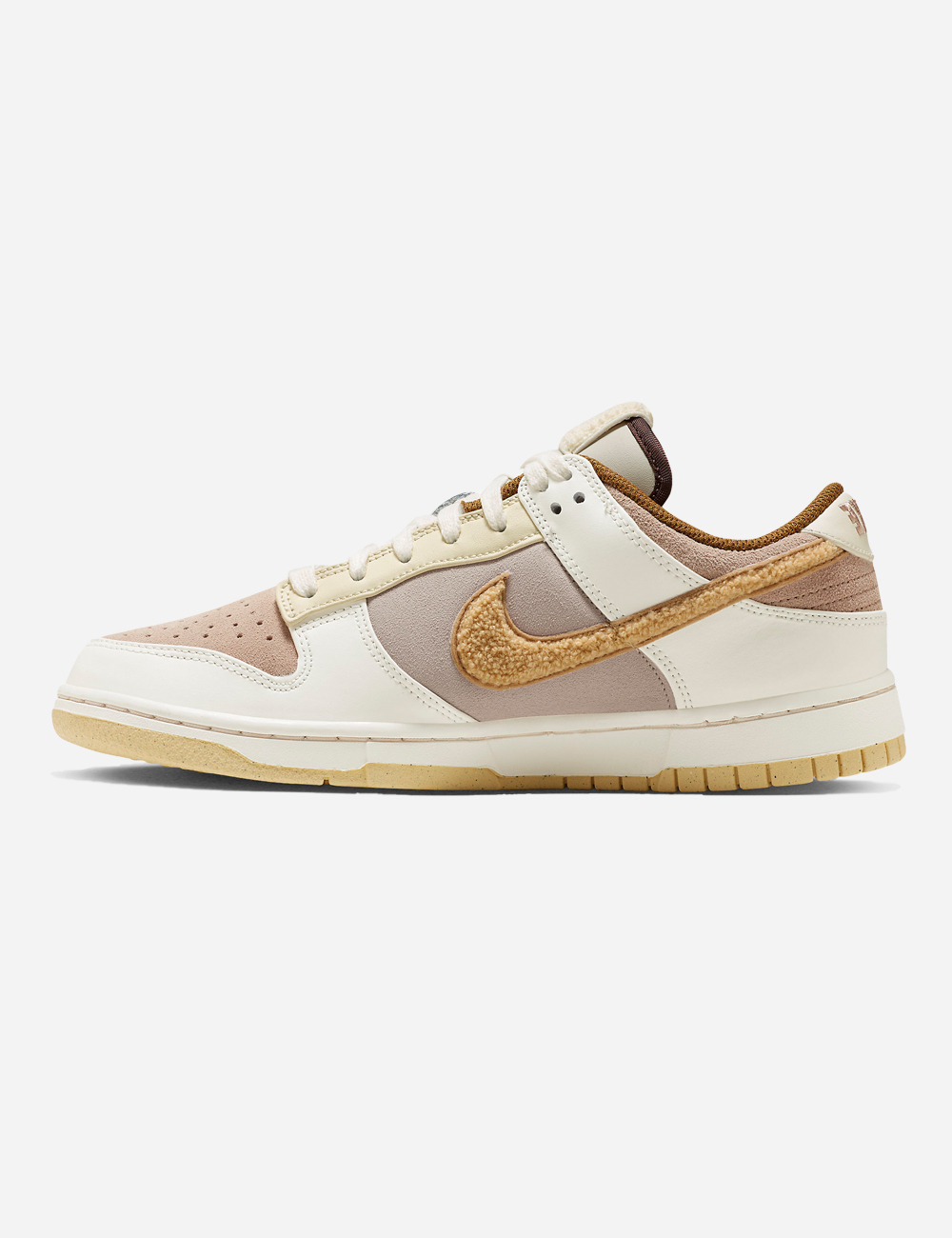 Nike Dunk Low "Year of the Rabbit"