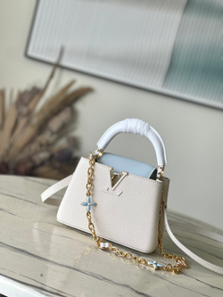 Louis Vuitton Capucines Mini