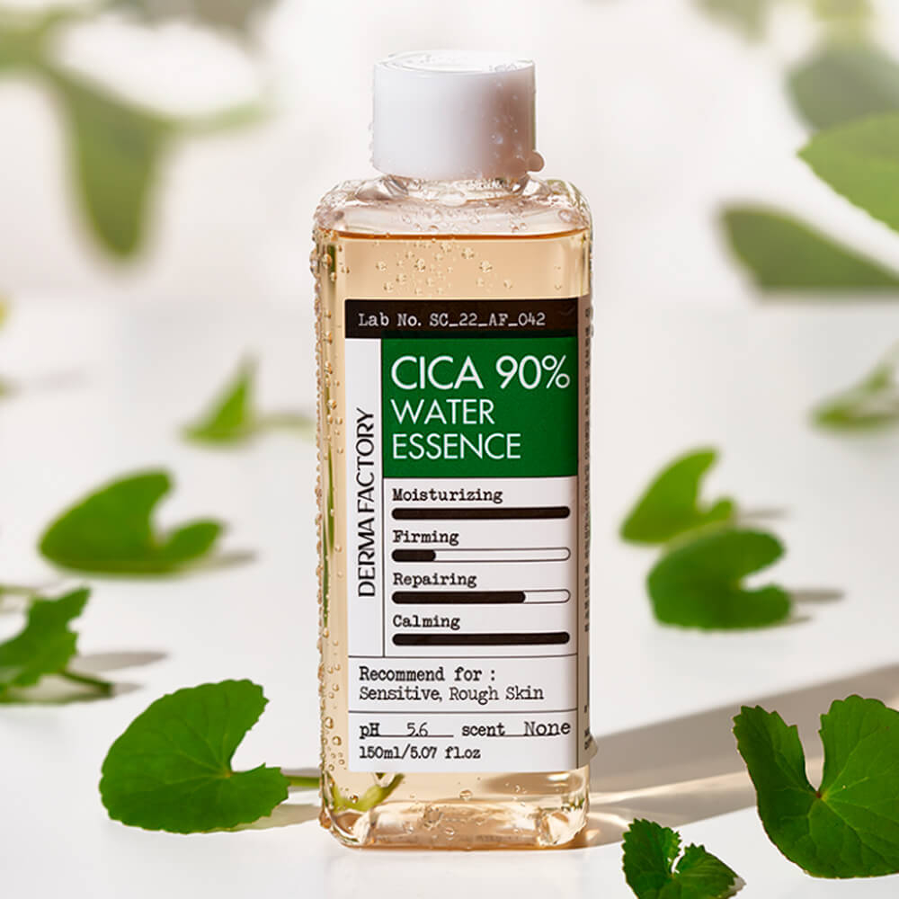 Успокаивающий тонер-эссенция с 90% центеллы Derma Factory Cica 90% Water Essence