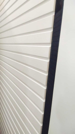 Дверь входная Лабиринт ROYAL 03 Орех премиум металлическая