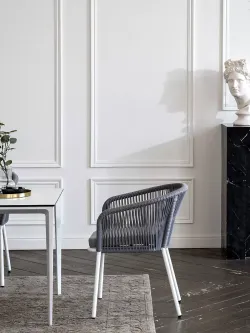 "Малага" обеденная группа на 4 персоны со стульями "Марсель", каркас белый, роуп светло-серый