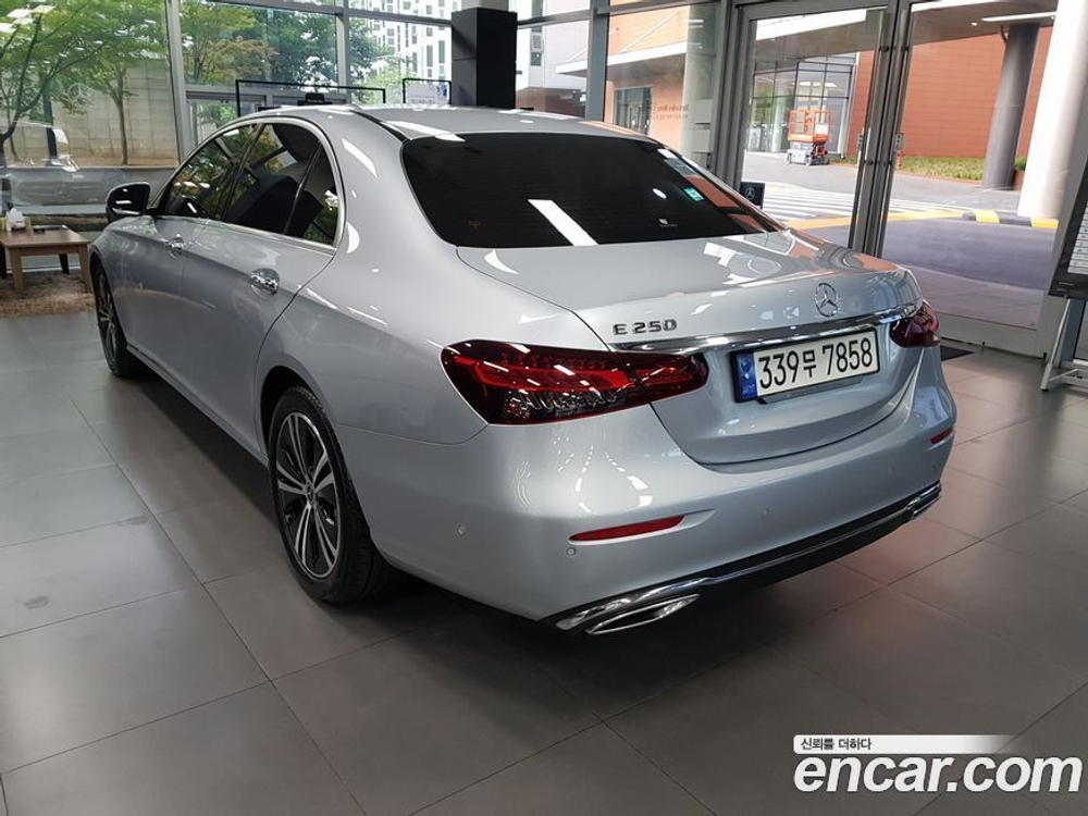 Mercedes-Benz E-Class W213 E250 Avangarde (07.2021)
