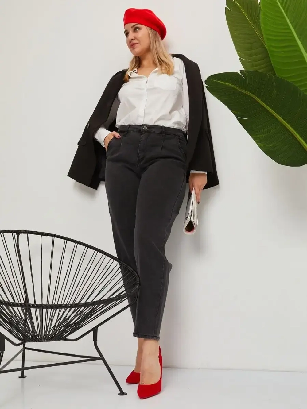 Джинсы с высокой посадкой мом фит бананы