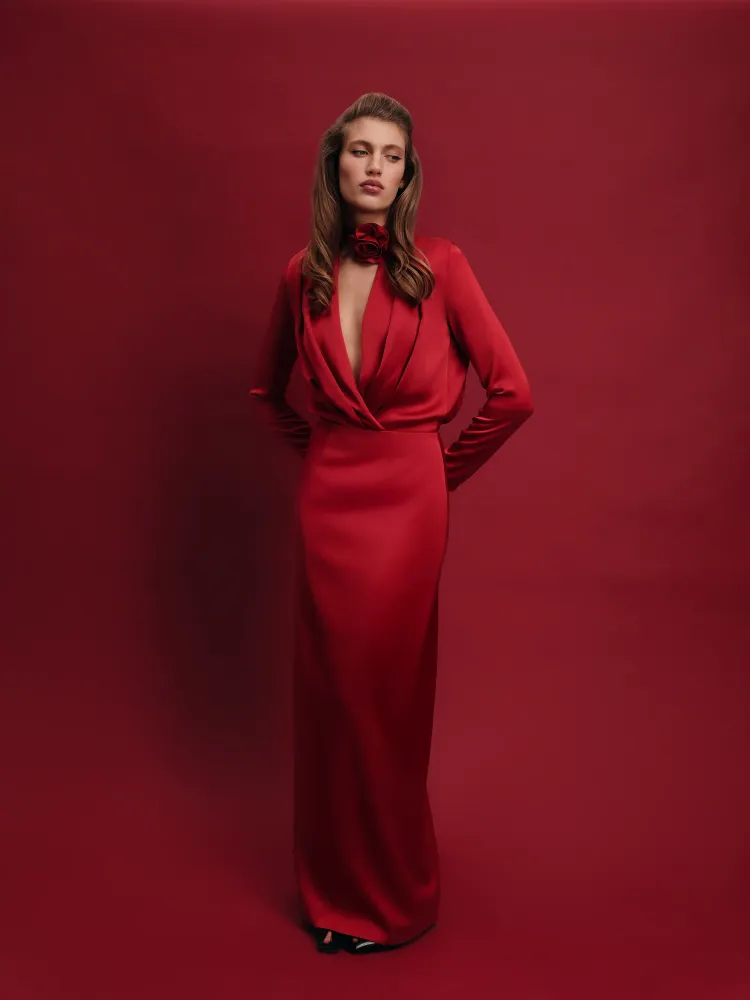 Jasmine maxi, платье макси из красного атласа с розой
