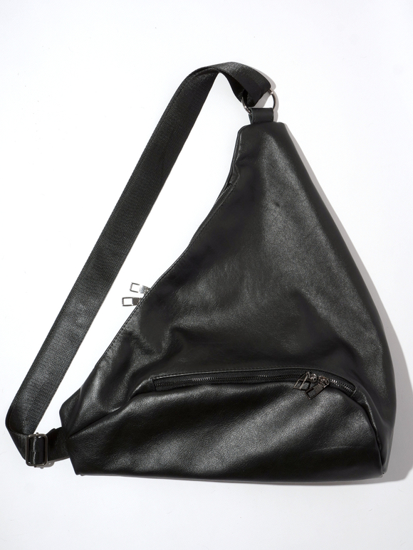 Кожаный рюкзак на одно плечо