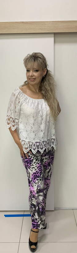 Цветные стрейчевые брюки из хлопка, на резинке с кармашками