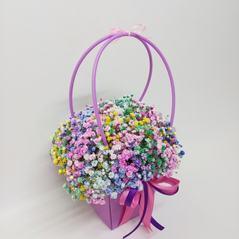 Радужная гипсофила в сумочке Фуксия