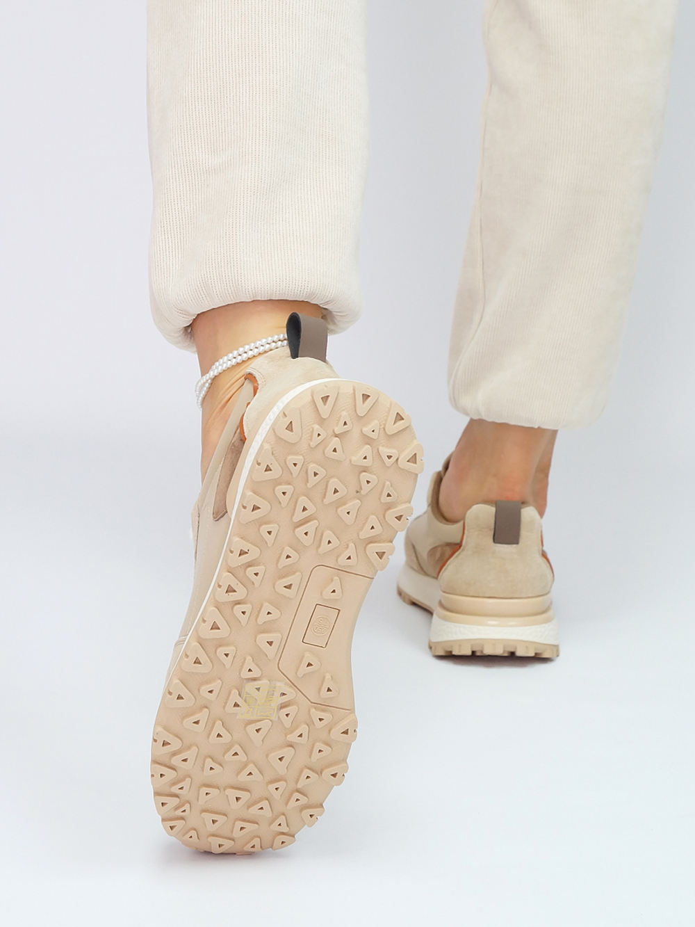 Кроссовки женские демисезонные