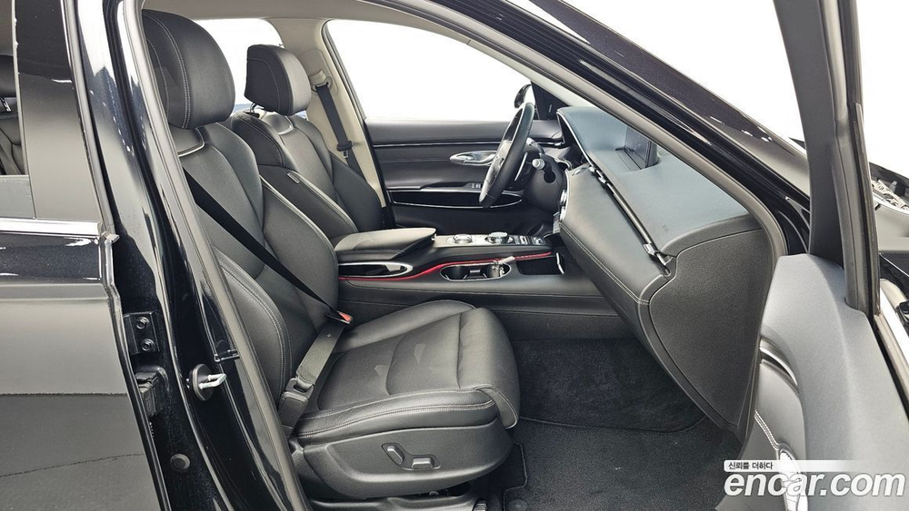 Genesis GV70 2.2 Дизель 2WD (01.2021)