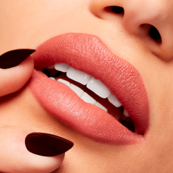 MAC Cosmetics Powder Kiss Velvet Blur Slim Stick - Матовая увлажняющая помада, 2 g