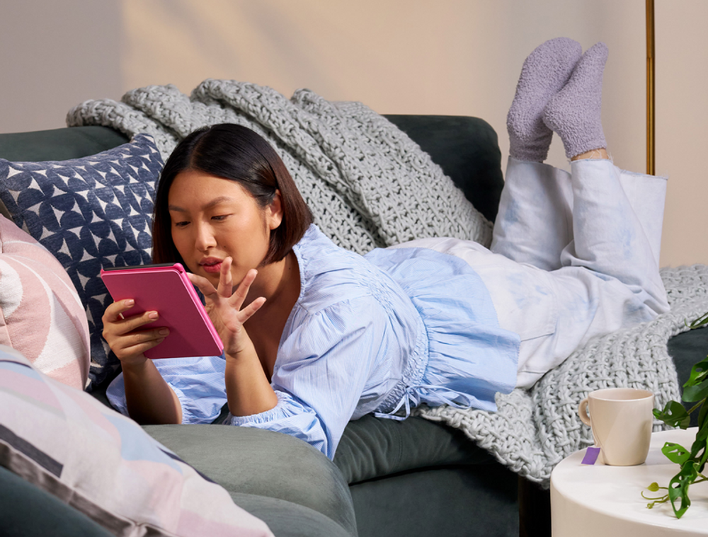 Оригинальная Обложка Kindle Paperwhite 2024 Leather Raspberry