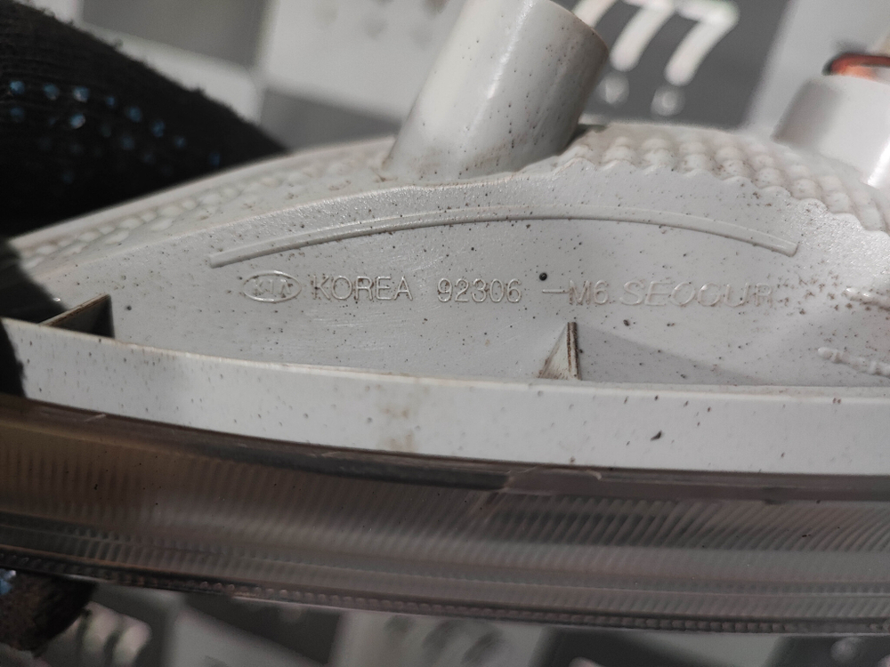 ПТФ передняя правая Kia Cerato 4 (BD) 18-21 Б/У Оригинал 92306M6000